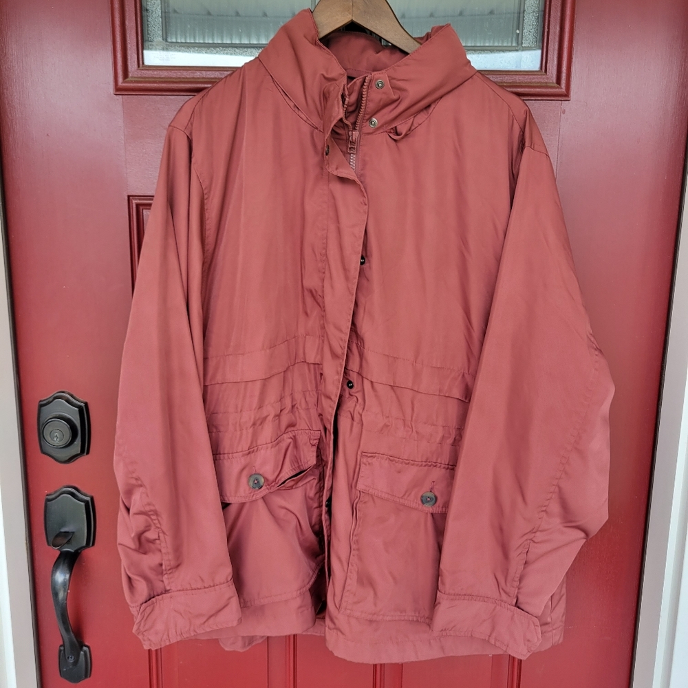 Women's Size 3x Red Water Resistant Jacket